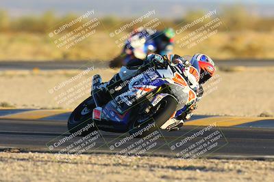 media/Nov-17-2024-CVMA (Sun) [[1fec520723]]/Race 18-Supersport Middleweight/